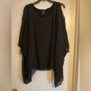 Roz & Ali Black Pleated Blouse